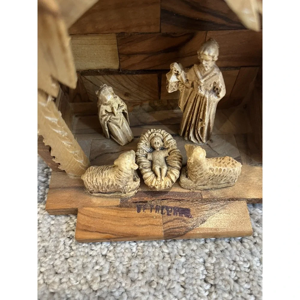 The Unbranded Brand christmas nativity